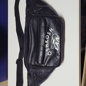 NWOT Vintage Black Soft Leather Oshkosh EAA Fanny Pack with Multiple Pockets